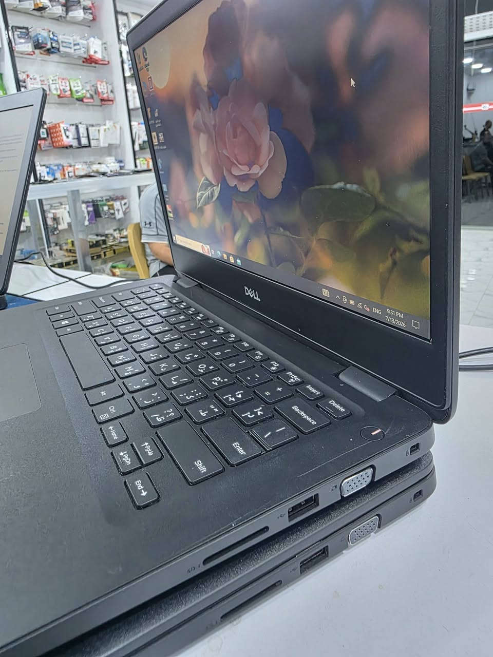 🔥عرض خاص ومحدود من مكتب سمارت فيو 🚨🔥
أرخص وأقوى لابتوب جيل ثامن بمعالج i7 وبكرت شاشة خارجي منفصل! 🖥️💥
1️⃣ العرض الأول (الاقتصادي): Dell Latitude 3400 💻✨
 * 🧠 المعالج: Core i7 (الجيل الثامن) 🚀
 * 💾 الذاكرة (RAM): 8 GB ⚡
 * 💽 التخزين (HARD): SSD 256 GB (سرعة فائقة في الإقلاع والتشغيل) ⚡🔥
 * 🖥️ الشاشة: 14.1 عقدة (إنش) 🎬
 * 🎮 كرت الشاشة:
   * ⚙️ داخلي: انتل 4 كيكا 
   * 🔌 خارجي منفصل: انفيديا NVIDIA بسعة 2 كيكا
   * 📊 مجموع الكرتين: 6 كيكا 🚀
 * 💰 السعر: 315 ألف دينار فقط! 💵✅

2️⃣ العرض الثاني (للأداء الأعلى): Dell Latitude 3400 💻🔥
 * 🧠 المعالج: Core i7 (الجيل الثامن) 🚀
 * 💾 الذاكرة (RAM): 16 GB ⚡⚡
 * 💽 التخزين (HARD): SSD 256 GB (سرعة فائقة جداً) ⚡🔥
 * 🖥️ الشاشة: 14.1 عقدة (إنش) 🎬
 * 🎮 كرت الشاشة:
   * ⚙️ داخلي: انتل 8 كيكا 
   * 🔌 خارجي منفصل: انفيديا NVIDIA بسعة 2 كيكا
   * 📊 مجموع الكرتين: 10 كيكا 🚀💥
 * 💰 السعر: 365 ألف دينار فقط! 💵✅

🔍 تفاصيل الضمان والنظافة: 🌟
 * 💎 حالة الأجهزة: مستعمل نظيف جداً بحالة ممتازة (نسبة نظافة 98%) ✨.
 * 🛡️ الضمان: ضمان حقيقي وفحص للجهاز لمدة شهر كامل (استبدال بنفس الموديل في حال وجود أي خلل مصنعي) 📝👌.
 * 📌 السعر: ثابت 💵.
🎁 الملحقات المجانية: 🎉
 * 🔌 شاحن أصلي.
 * 💼 حقيبة لابتوب .
 * 🖱️ ماوس هدية.

🚚 خدمة التوصيل والعنوان: 📍
 * 🚛 التوصيل: متوفر لكافة محافظات العراق بـ 5 آلاف دينار فقط 🗺️📦.
 * 📍 العنوان: الأنبار - حديثة - بروانة - قرب مدرسة نهر دجلة 🗺️.
📞 للحجز والاستفسار السريع: 💬
 * ☎️ للاتصال: ***********
 * 📲 واتساب: ***********
#مكتب_سمارت_فيو #عرض_خاص #Dell #لابتوبات #الأنبار #حديثة #العراق
