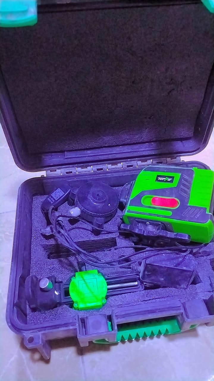 موجود ليزر للبيع ليريد السعر خلي يخابرني
***********
