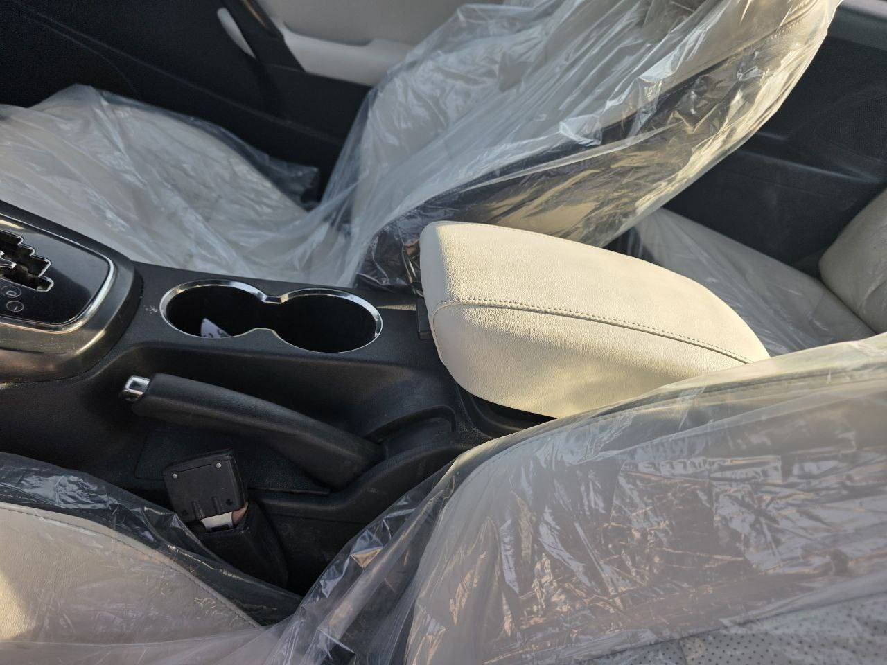 جنسزز كوبية 
2011 
3600   6سلندر 
مكانه الديوانيه 
سيارة مصبوغه عام 
كلشي مسويله جديد 
دعاميه لايتات تبريد 
دوشمه جديد 
تخم تايرات جديد 
حداديه
رقمه مميز 
***********
***********
