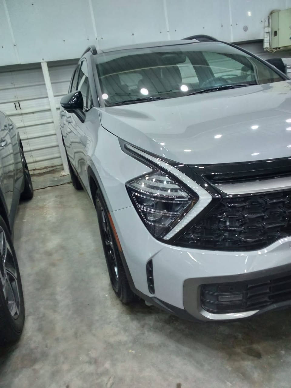 سلام عليكم للبيع اسبورتج موديل ٢٣ صور حادث مرفقه بل منشور مكان بغداد الاعظمية سعر 235 ورقة بيها مجال للطيبين رقم الهاتف *********** سيارة فول
