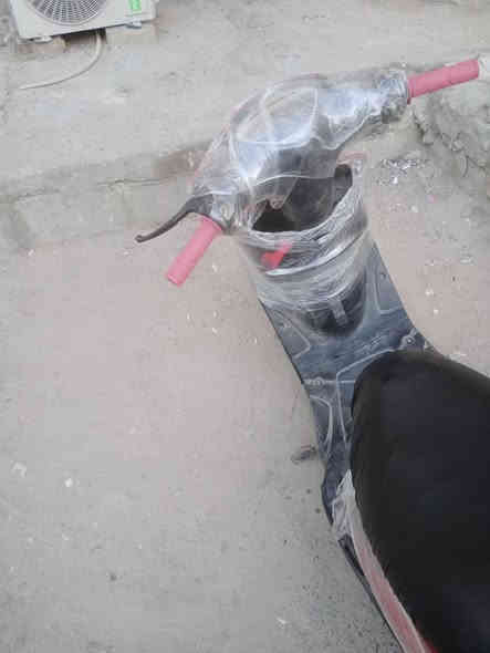 السلام عليكم دراجة ماكس عدلة نظيفة شغالة هندر السلف معوز شخاطة كهربائيات مكينة بلادي شغالة مرواس بايراني اربعة كير العنوان بغداد اليرموك الرقم واتساب ***********
