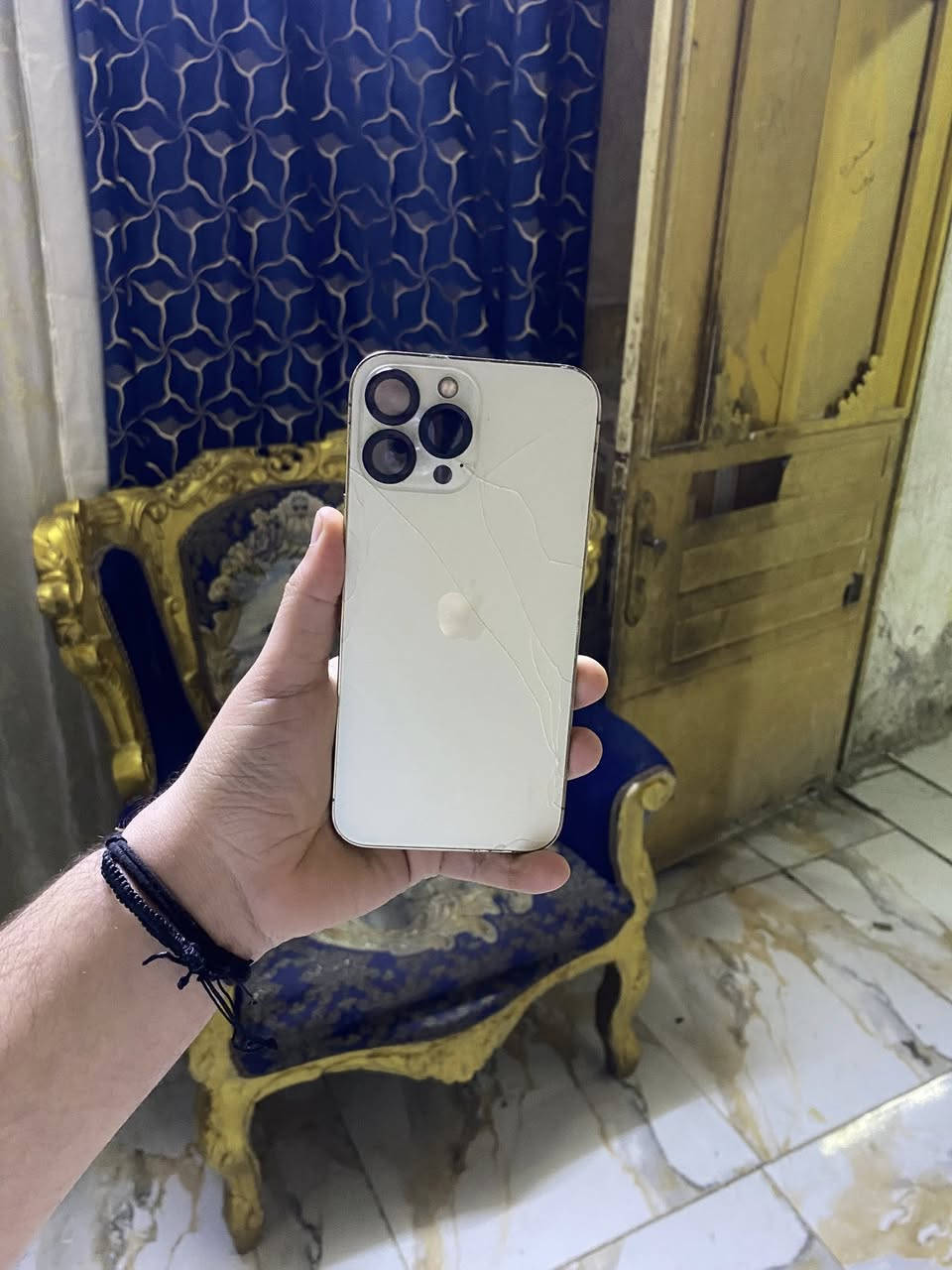 سلام عليكم
13برو ماكس
الون الذهبي ضهر بي فطور
ذاكره256بطاريه 100مستبدل
كله شغال الجهاز وآي فآي✅اتصال ✅سيمكرت✅
كاميرا رقم5متوقفه الباقي شغال كله شغال الجهاز تفحص ع راحتك تحديث los ٢٦
 الجهاز بسعر 12لاتخطيً ولا شي تجي تفحص سيمكرت وتفرمته 10مرات 
شاشه3خيارات مستبدل افضل نوعيه 
فيس متوقف الباقي مكفول السعر 390 وبي مجال مكانيًبغدتد مدينهً الصدر متواجدً واتساب فقط 
شعندك مراوسً بكلشي اراوس رقمي ***********
