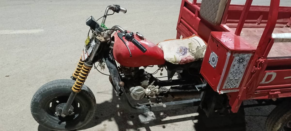 دايوان كلك موديل 15محرك وشاصي مكفولات سعر 650 وبيها مجال ***********واسط النعمانيه
