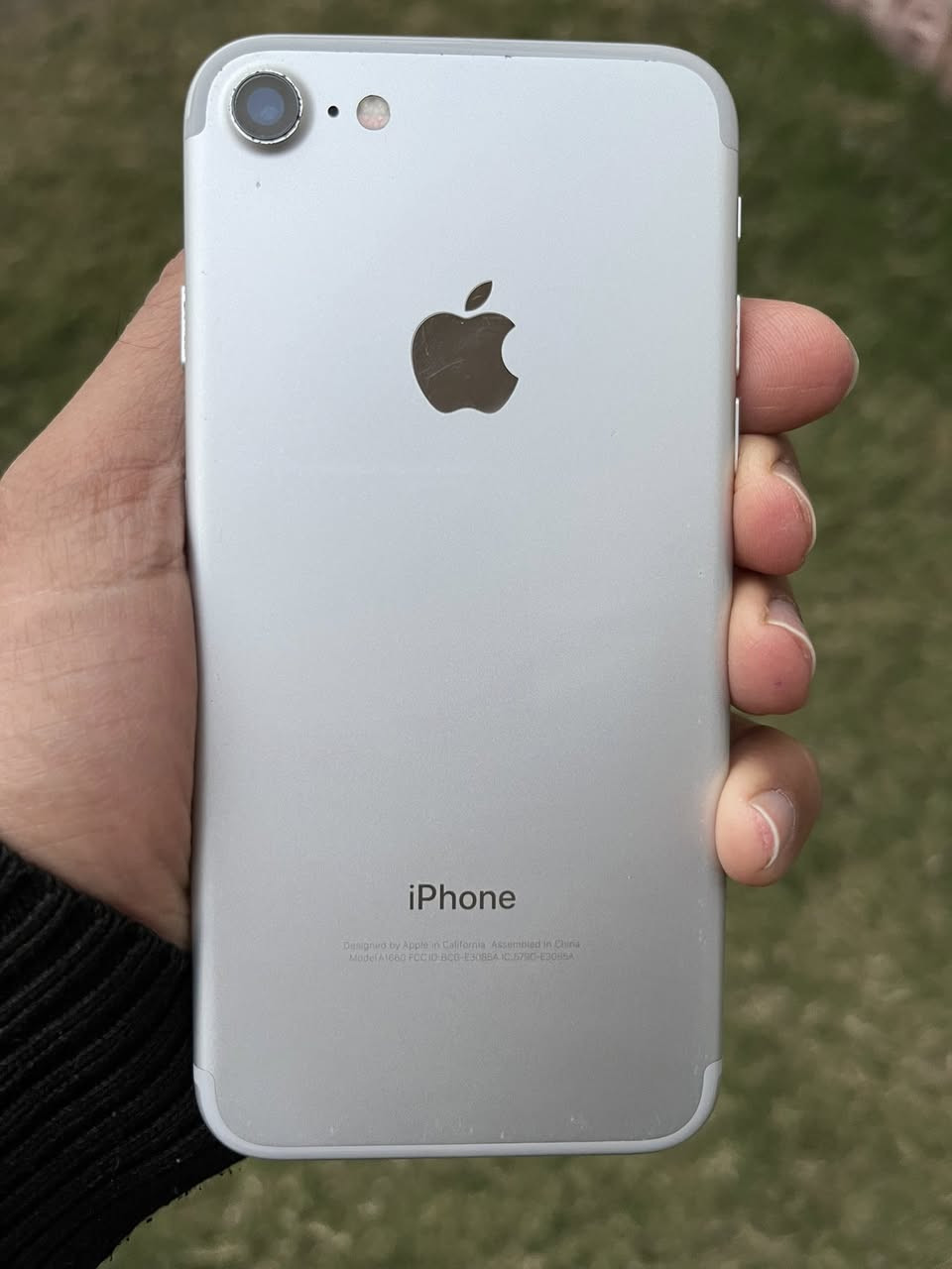 السلام عليكم

آيفون ٧
مبدل بطارية ٨١ 
نضيف جدا
السعر ٧٥
بغداد
***********
