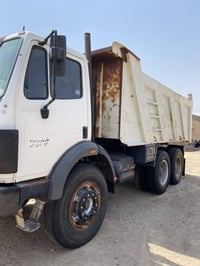 للبيع • شاحنة