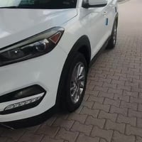 توسان 2016 وارد امريكي  نص فول  محرك 2.0GDI مبدل كازكيت دبل  ضربتها بد...