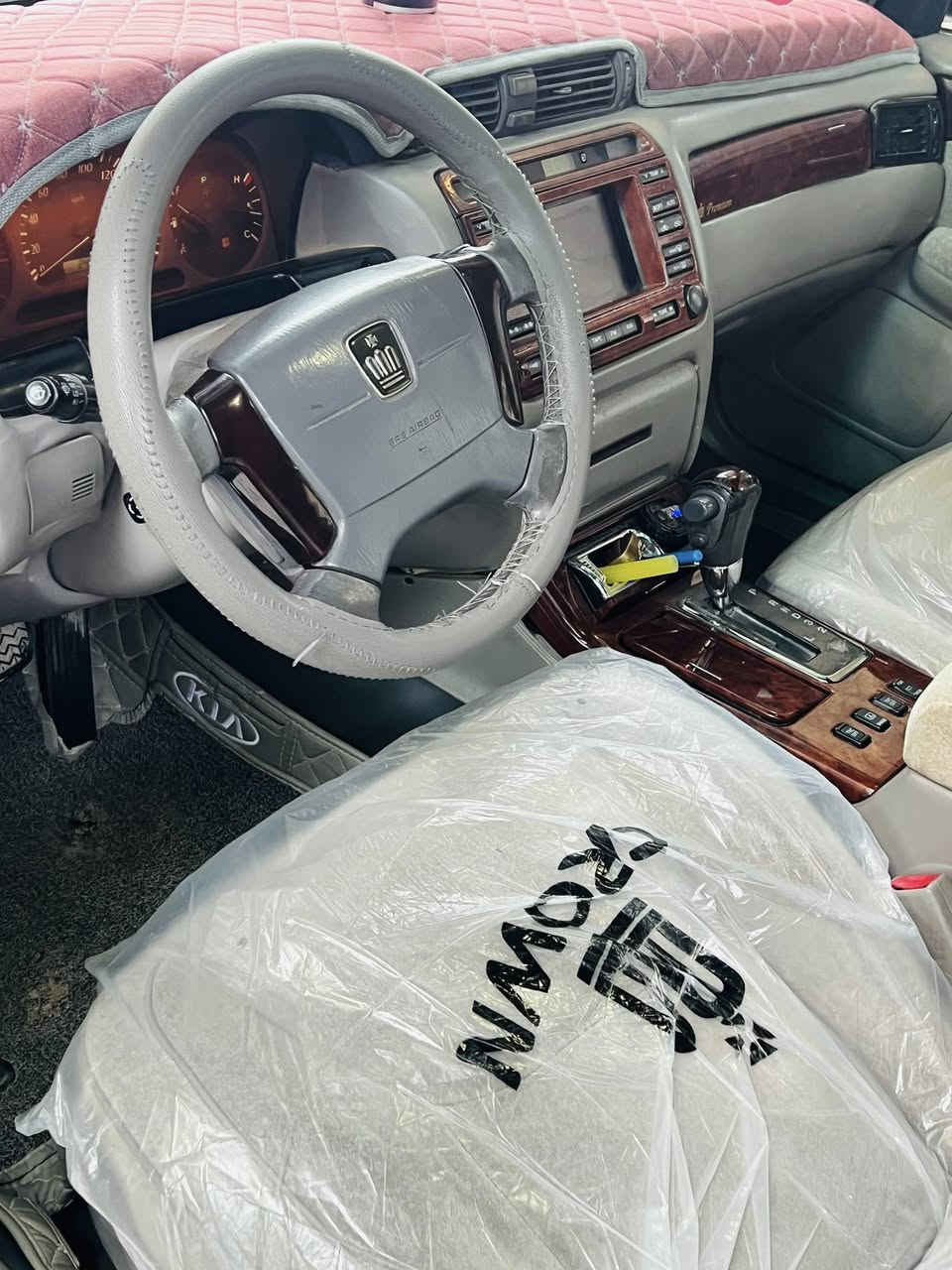 سلام عليكم ملكه لون ازرق غير محدد (نيلي ) موديل 2002 اصل قرار 48 رقم بصره إنكليزي بسمي تحويل ثاني يوم مكفوله من العيب الشرعي والنقل الجثه والأصوليات فقط ضربه جاملغ خلفي فول مواصفات عدى الفتحه 4دكم مكينه 3000فيفيتي 
سياره جاهزه كشنات مخمل ويل نجمه لايت زنون العنوان ناصريه الشطره السعر 115 وبيه مجال 
الاتصال ***********
