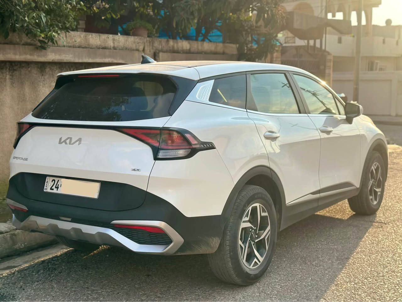 kia sportage 2023 LT
کلین تایتل
دبل اکسل
mode drive - eco - normal - comfort - sporte - offrood - snow 
کشن هیتر
رادار و حساس 
سوکان تحکمات و تحدید سرعە
سیارە بدون صبخ 
بدون تعدیل
تخم تایرات جدید جدید
رقم و سنوی جدید بسمي
تحویل و وەکالە شرط نفس یوم
سعر 198$ مجال بصیت
عنوان عقرة
رقم شانصی موجود نشر
*********** اكر, نينوى
