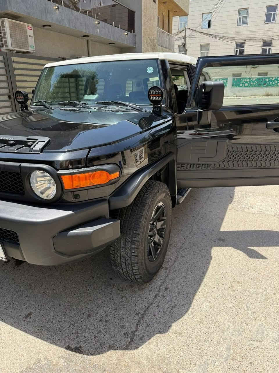 اف جي ٢٠١٤ خليجية 
١- محرك ٤٠٠٠                                                   
٢- اي تراك                                                       
٣- دفلوك                                                         
٤- تحكم ستيرن جهتين                                     
٥- كاميرا خلفية وحساسات                                
٧- شاشة اندرويد                                            
٩- سماعات sp ايطالية ودمام سعرهن ب٨٠٠$      
١٠- واقيات لايت وبك لايت لون اسود                                 
١٢-كفرات ابواب وستيرن كاربون فايبر اصلي         
١٣-بلوجكترات امامية عالبنيد                                                 
١٥-كشنات شغل حسين شمارة جلد مو تغليف
١٦-منظومة وقود جديدة ادامة يم ساز وصدر جديد السيارة تك تانكي
السعر 24000$ 
التواصل ***********
