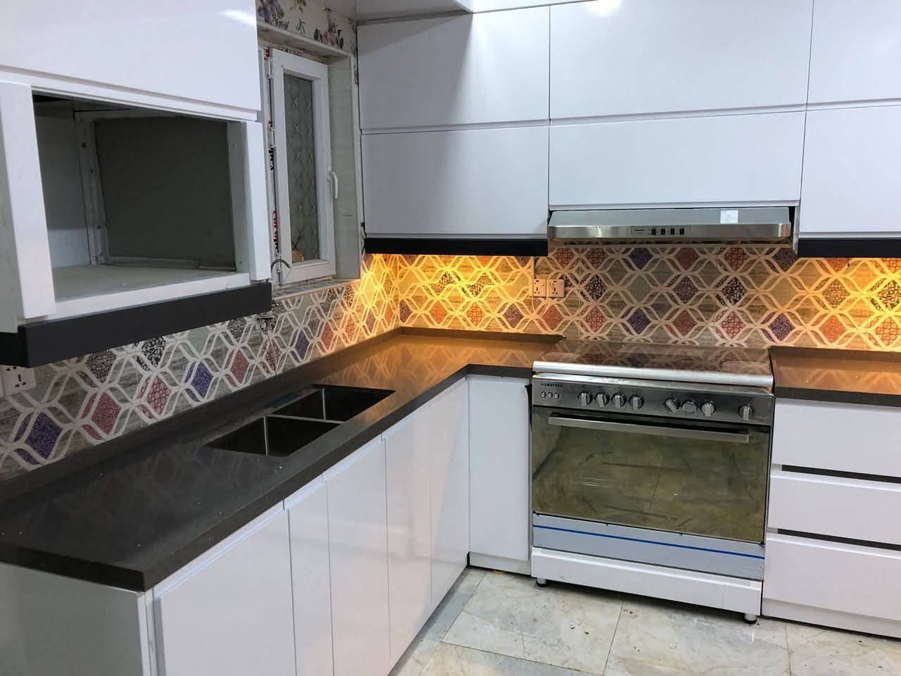 🤩💚💛❤️  يتوفر اقساط  💙🩵💚
^/كاونترات 🤗ناخذ الكاونتر القديم ونشتغلكم جديد/
ميز نضد/ كزامات/  كنتور 😀/ميز طعام 
☟تٌَحَـتْ☟ شعااااااارر
أناقة المرأة بمطبخها 
يلا نبدأ التغيير 
مطبخج ويانا غير 😃 شغل معملنه البكبك الاخضر  راح تتميزين بيه عصري والوانه راقية 
شرط شغل درجه اولى
التوصيل  مجاني 
#المصداقيه هدفنا �🤝
احجز الان 🌸🌸
نسعى دوما الى الافضل 😎🔥💯
 الان🔸️🔹️
- دقه في التصميم 
- الوان مختلفه⬜️🟦🟦🟫 تناسب جميع الاذواق🏘 
📝 سارعوا بالحجز ♥ ***********البكبك الاخضر 💚💙💙
🤩🤗💐💐
