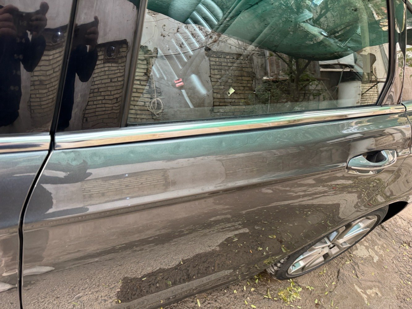 فورد فيوجن 2019  sel

السياره ماشيه 116 الف كيلو 

بدون ايرباك فقط جاملغ السايق مبدل وبالعراق انطخت بارد فقط جاملغ ايمن وبيه رصعات باب الخلف السايق بسبب محاوله فتح الباب 

رقم اربيل وسنويه 27 باسمي 

مواصفات 

رادار امامي وخلفي ومرايه

كشن جلد تدفئه وكهرباء 

تبريد ثلج ماشاء الله

شاشه جبيره وابل كاربلي

كير ماوس سبور 

تحكم شفتات للكير العادي 

وبعد هواي موصفات 

السعر 110