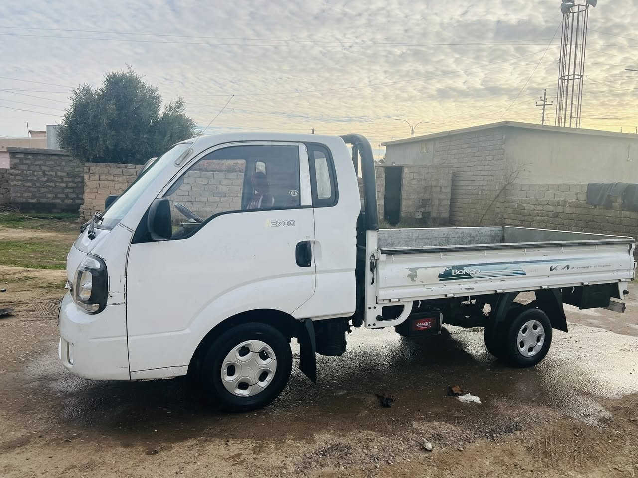 السلام عليكم
كيه 2013 رقم كركوك شرط التحويل
سنويه لل 2029
السعر 105 وبيها مجال 
هاتف(*********** ) 
(***********)
العنوان صلاح الدين الشرقاط
