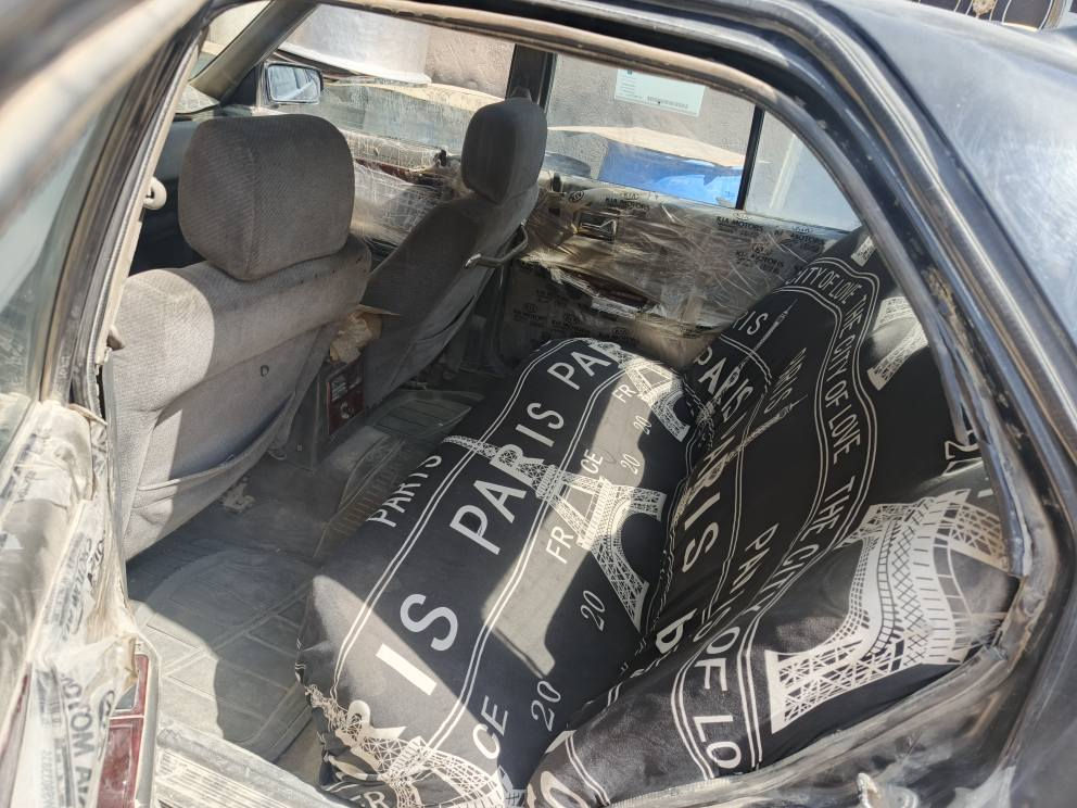 كية بونتيشة مديل 96محرك ابلادي بالجيس البدي نضيف السياره كلش حلو بس اشوي بيهة كهربايات بس اتديهة الواحد زين ترجع لوك تايرات جديدة المحرك استو شديتة عليه الله شاهد وهاي الصور كدامك *********** ابو الخصيب, البصرة
