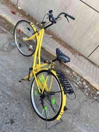 اخوان بايسكل ياباني شركهcloveلون اصفر مميز (وياه غراض لكن ماموجوده بال...