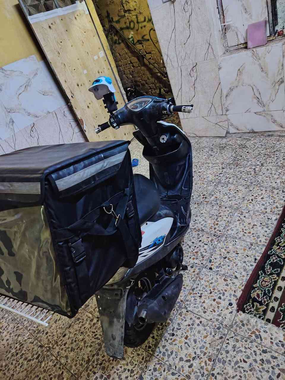 السلام عليكم شباب دراجه ماكس عدله للبيع شراي تفضل خاص نظيفه زنون بها زائدا شاحنه بيها نقره سلف تشتغل وبيها تقويه مال سلف يعني اول نقره ودراجه خير من الله العنوان بغداد البياع السعر 500 هي واغراضها    وبيها مجال رقم ***********
