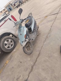 دراجه ٩ زروف نضيفه بدون أوراق ٩٠٠٠٠الف 07705574019 مستعجل على البيعه