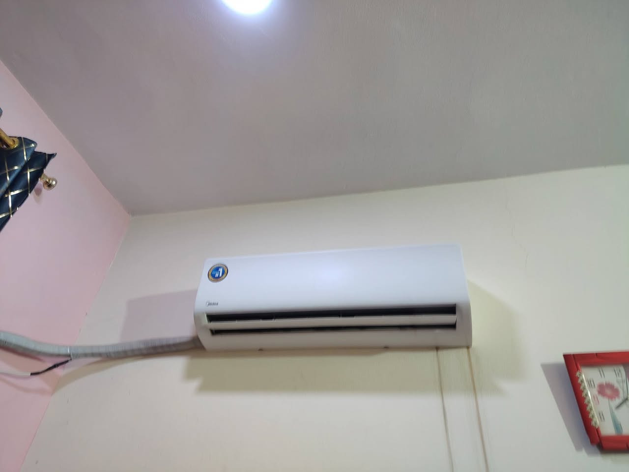 سبلت البيع جديد جدأ  استعمالة قليل استفسار ***********
