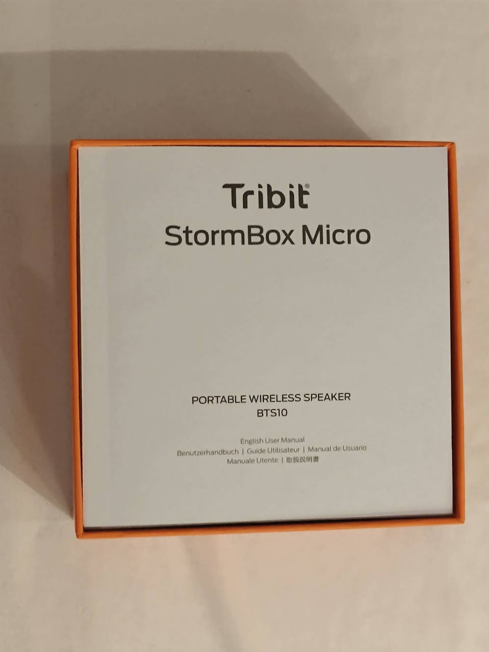 مكبر الصوت اللاسلكي Tribit StormBox Micro، هو مكبر صوت بلوتوث محمول مصمم للاستخدام الخارجي، ويتميز بحجمه الصغير وجودة صوت ممتازة مقارنة بأبعاده.

يعمل بمخرج طاقة يصل إلى 9 واط.

تدوم البطارية لمدة تصل إلى 8 ساعات من التشغيل المستمر عند مستوى صوت متوسط.

حاصل على تصنيف IP67، مما يعني أنه مقاوم للغبار والماء.

يتضمن حزاماً مطاطياً مدمجاً لتثبيته على حقائب الظهر أو مقود الدراجة، كما يدعم الاقتران اللاسلكي مع مكبر صوت آخر لتجربة صوت ستيريو.

يستخدم بلوتوث إصدار 5.0 بمدى يصل إلى 100 قدم.

السعر40


**إذا كنت صاحب هذا الإعلان وتريد حذفه لأي سبب، رجاءا أرسل رسالة إلى الدعم الفني**