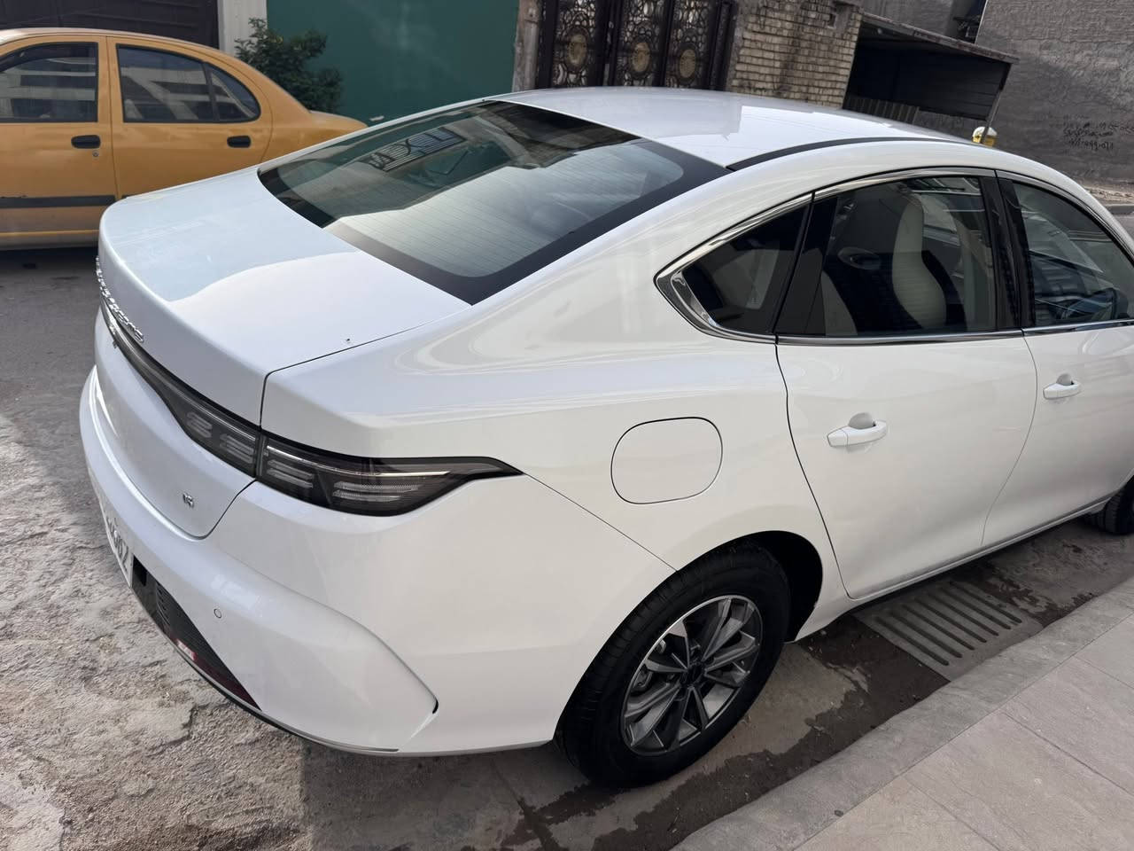 السلام عليكم بي واي دي دستروير للبيع 2025 حادث جاملغ وباب وبيها بارد شبر 0771003233


**إذا كنت صاحب هذا الإعلان وتريد حذفه لأي سبب، رجاءا أرسل رسالة إلى الدعم الفني**