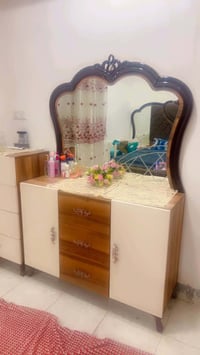 غراض مستعملة • غرفة نوم • أثاث