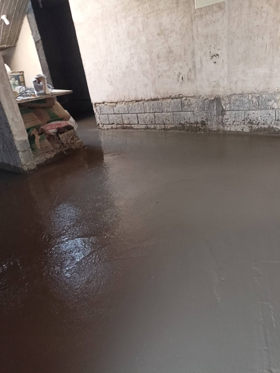 سلام عليكم
كادر صب بيوت خشن وناعم+ حفر ورصف +صب بيتونات +صب صحيات +صب رباطات+ صب نكر
متواجد خاص 
او تصل ‏‪ 0777 933 5356
