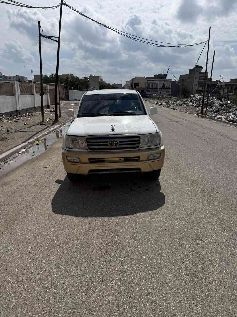 لاند كروز حديده مديل 2006 مكينة وكير اوتماتيك محورة 6 سلندر مكينة وكير مكفولات صدر امامي خلفي جديد تخم تاير جديد ويل كب جديد كهربائيات  كله شغالة اي نقص ما بيه كلج مال الكمبريسر يشكل تبريد وتدفئهً شغاله دبل فيتمات بلادي شاشه كبيره دوشمهً جديده سياره حديده بدون ارقام السعر 60 بيع او مراوس حسب القناعه ***********
