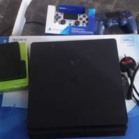 بلي 4سلم مهكر ومعه حساب بلي نظيف ويا هارد خارجي وثنين يدات مستعجل على ...