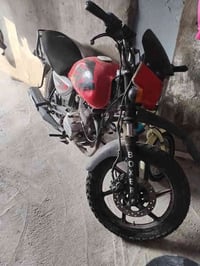 بوكسر 23 محور محرك سيفان جديد الدراجه اي نقص مابيه شغل وطلع سعر الدراج...