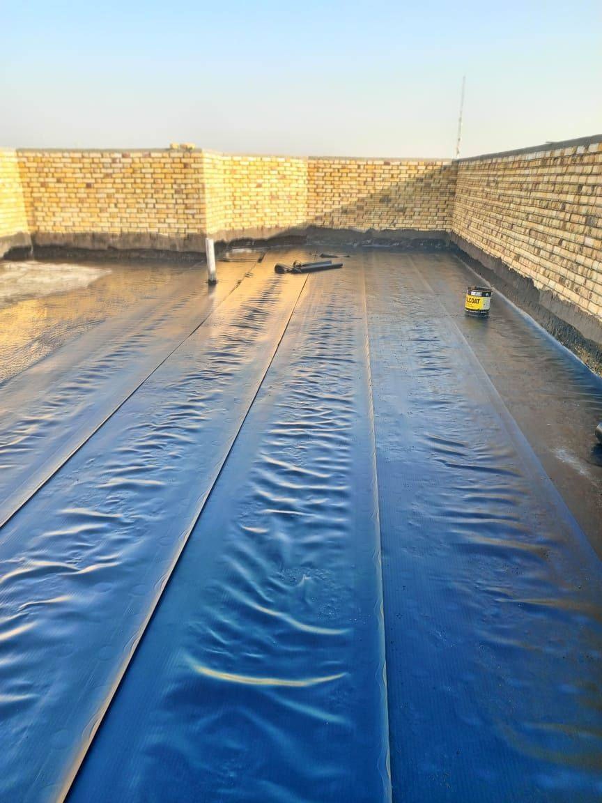 #فلوسك_عندك_لمن_يكمل_سطحك 💸
***********
تم إنجاز السطح حسب المواد المطلوبة:
🛠 زفت + فلانكوت + نايلون + اشتايكر السماوة
✂ كص كوسره
✅ شرط الفحص بالماء + استلام من قبل #مهندس_كرسته
🔧 صيانة الماستك والأسطح القديمة متوفرة

📍 متواجدين: الناصرية – أقضية ونواحي***********
