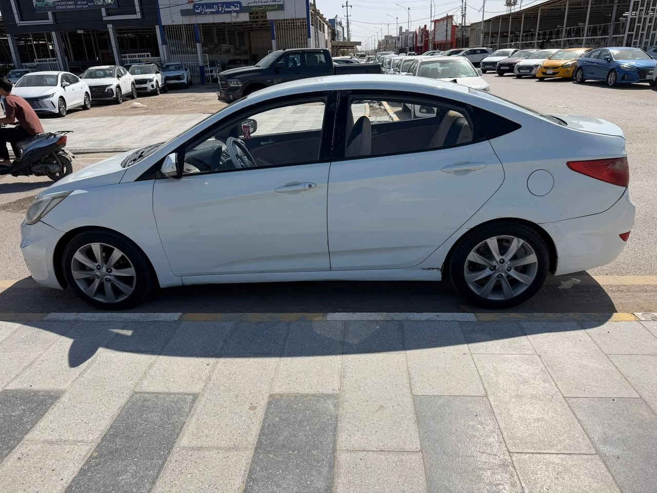 #للبيع
السلام عليكم اكسنت موديل 2014
محرك 1600 سياره خليجيه
بيها بس باب السايق مصلح
مكان السيارة الناصريه مركز
سعرها 88 
***********
