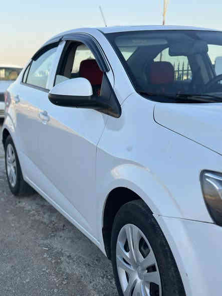 افيو 2019
سعر مناسب ترهم مقدمة واقساط 
بيها صبغ شويه بلجاملغ الخلفي وطارف الباب 
نظيفه محرك 16 دبل كم شفت مرغوب خليجي السيارة 
***********
