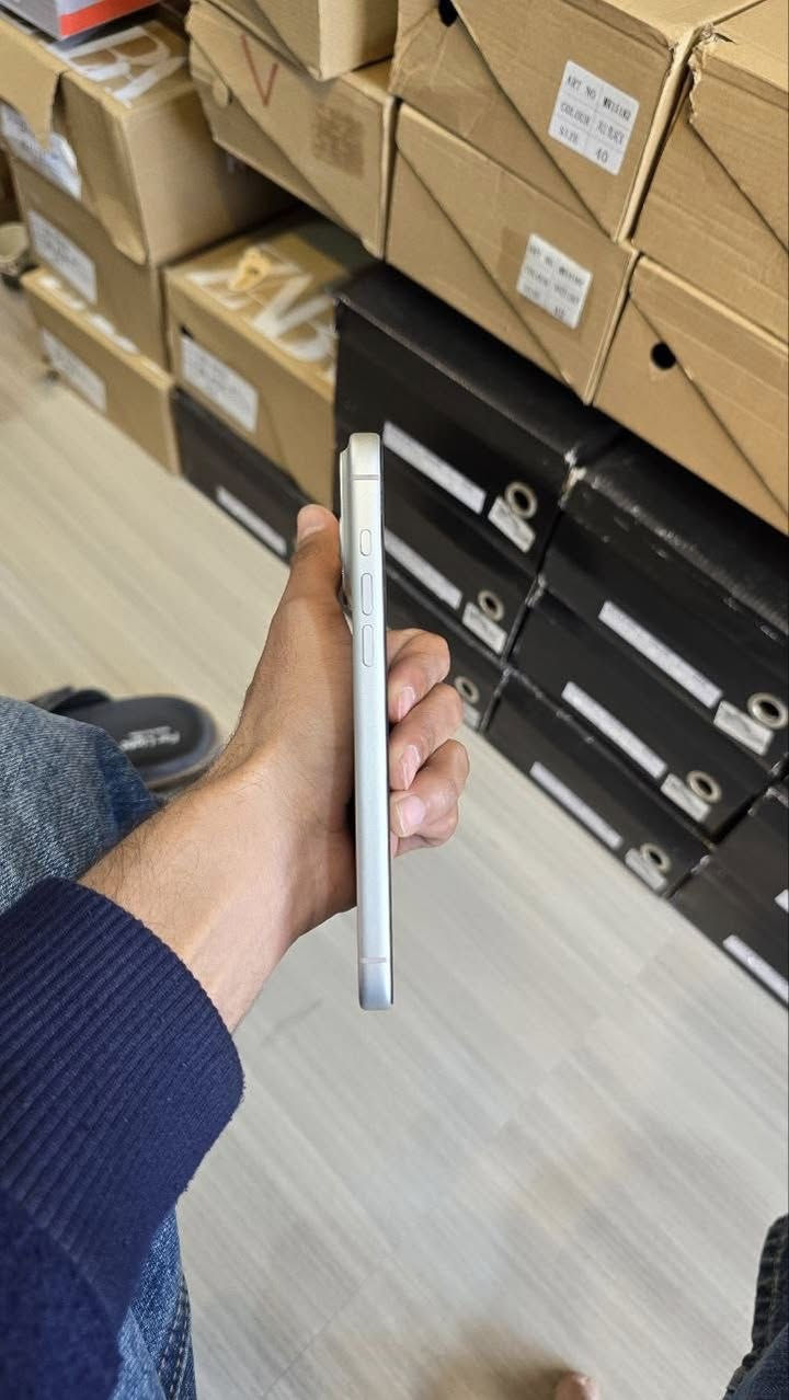 iPhone 17 pro max
شريحة الكتروني 
ذاكرة ٢٥٦
نضافه ١٠٠٪؜
سعره ١٨٧٥
***********
