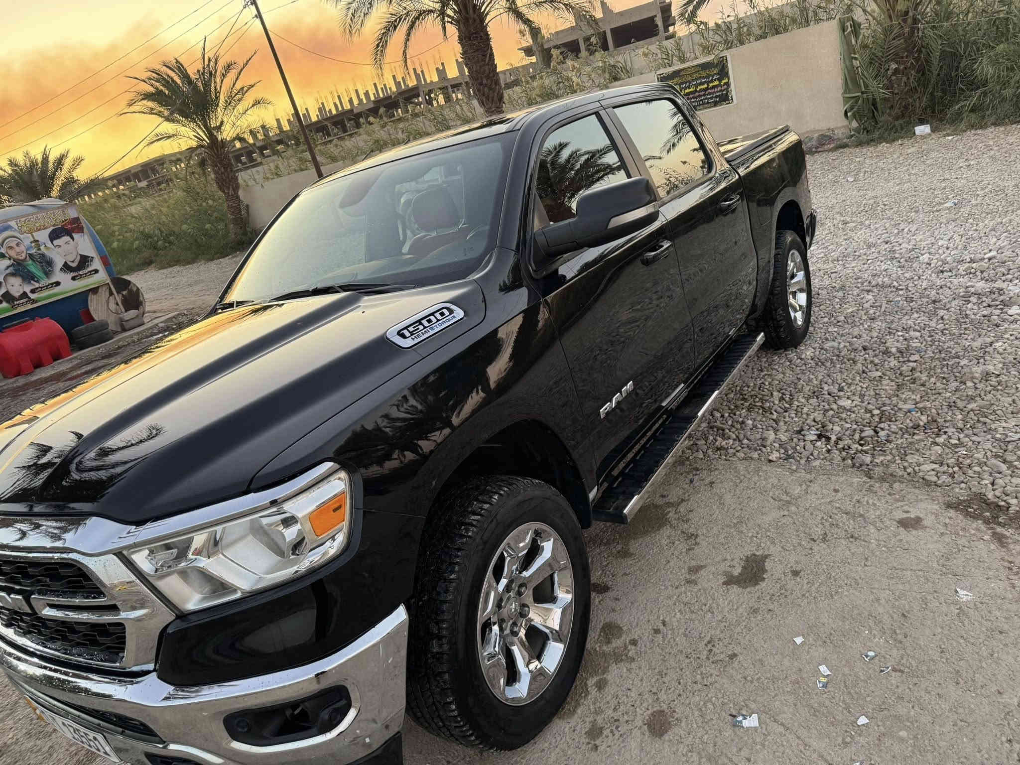 السلام عليكم للبيع او مراوس السعر 275 موديل 2022 رقم بغداد بسمي ماشيه 77الف  صور الحادث مرفقه سياره جديده عنوان السياره واسط الزبيديه***********
