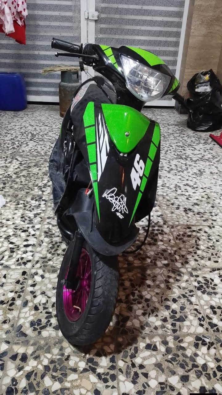 سلام عليكم 

ماكس عدلة للبيع رياضي بوشة 55 هندر و سلف تشتغل بس حالياً السلف اشغله جطل لان ماكو كتف ضفيرة جديدة مبدل بيها بس تحتاج ترتيب كهربائيات لا اكثر 

شلعه فول 

تاير خلفي جديد مبدل بيها

النواقص الي بيها بگ لايت و ترايش الصفاح السوادات و قبق باتري بريك امامي ماكو 

صالنصة رياضي بدون لحيم

بريك خلفي دهني

وهاي صور كدامكم بعد 

السعر 400 عنواني شارع المتنبي


**إذا كنت صاحب هذا الإعلان وتريد حذفه لأي سبب، رجاءا أرسل رسالة إلى الدعم الفني**