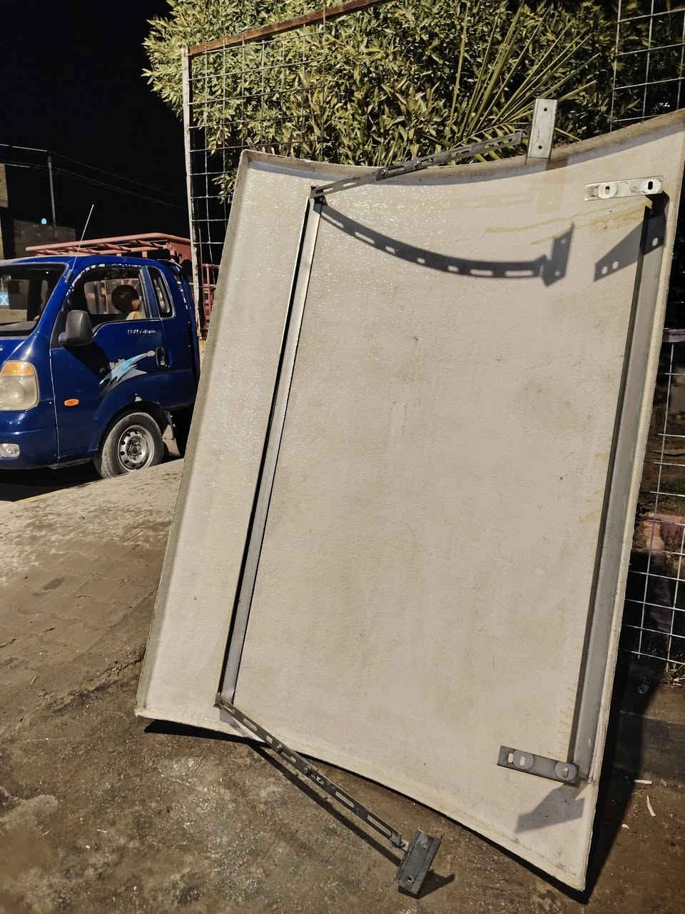 للبيع كاسحه ام الجكات الجبيره
كلش نضيفه
السعر 280 وبيها مجال
بغداد ابو غريب الحصوه
***********
