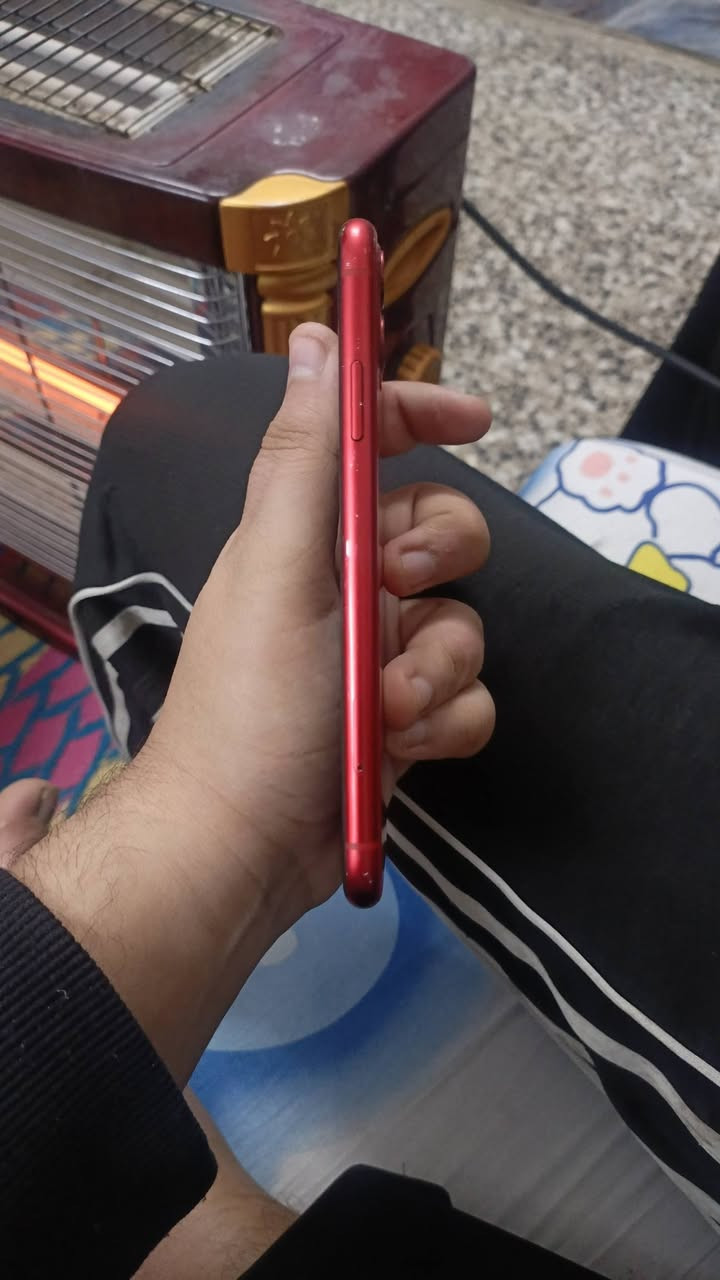 سلام عليكم ايفون 11 عادي للبيع جهاز كلشي ما مبدل بي سعره 250 قفل رقم *********** واتساب فقط
