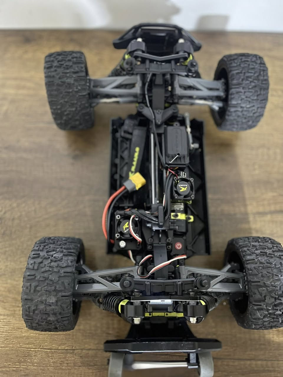 السلام عليكم
Relarlo 1/10 مستعمل 
للبيع


**إذا كنت صاحب هذا الإعلان وتريد حذفه لأي سبب، رجاءا أرسل رسالة إلى الدعم الفني**