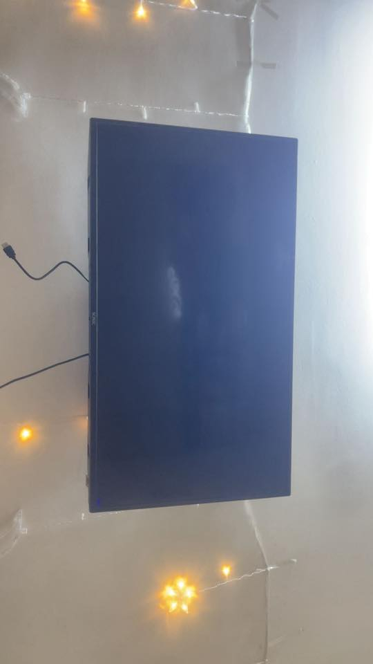 السلام عليكم بلازمة 42البيع السعر 150 مال مستعجل محتاج فلوس او اريد ابيع اتصل ***********
