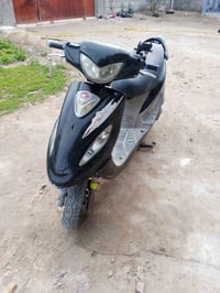 v2 للبيع ختم واحد ما مفتوحة 07885566915