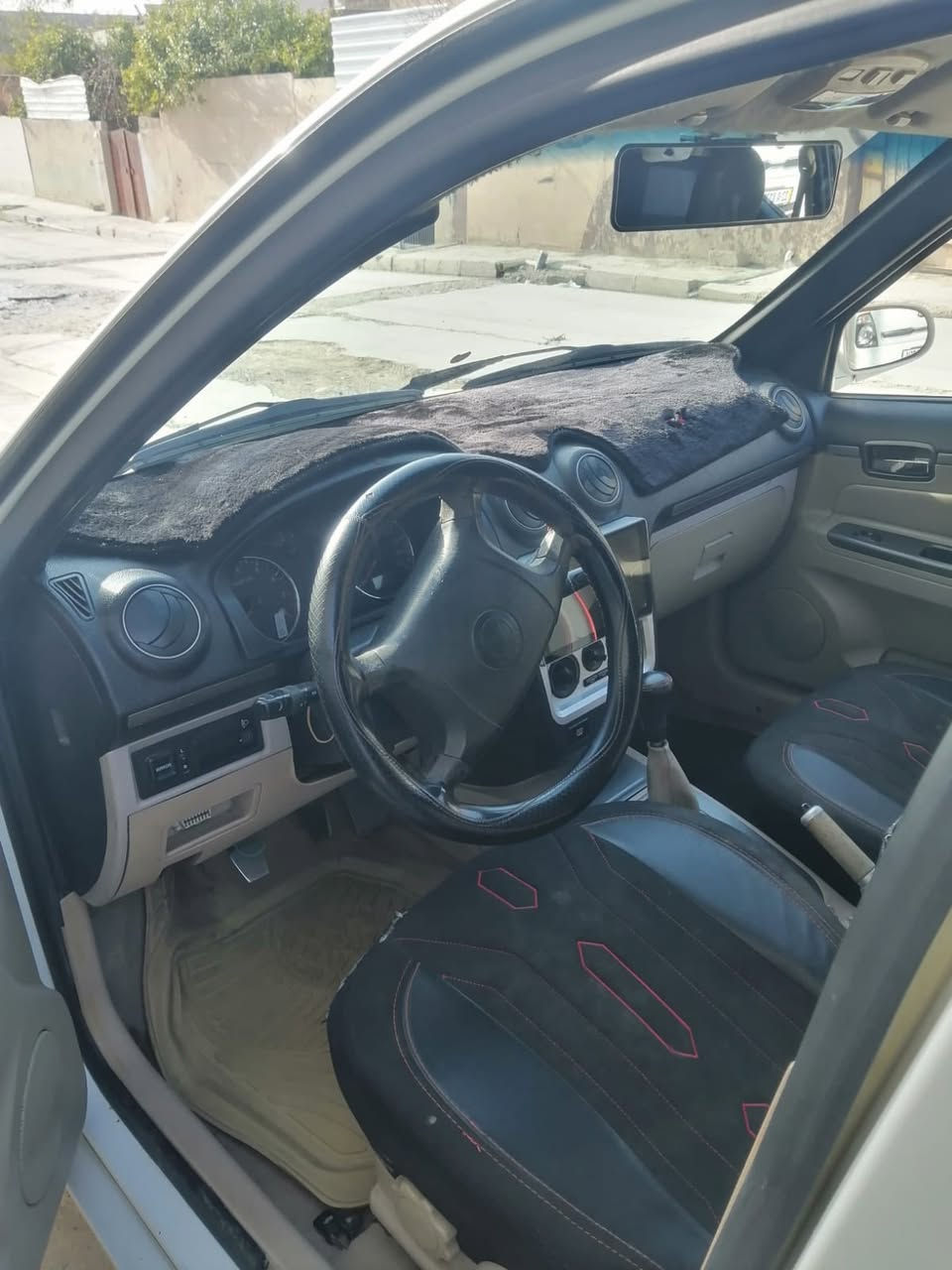 السلام عليكم
سي كي للبيع 
السعر ٤٨ وبيها مجال 
سنويه ٢٠٢٧ 
شرط تحويل 
كير مكينه شرط 
تبريد تدفئه شرط 
طخم كلو جديد 
ستيرن جديد 
باتري جديد 
طخم تايرات جديد 
كهربائيات كلها شغاله 
سياره مابيها برغي نقص 
بيها قطعتين وربع صبغ 
سياره ماشيه ١٨٢ الف 
مامتواجد ع فيس فقط 
رقم عنونها موصل جانب ايمن 
***********
