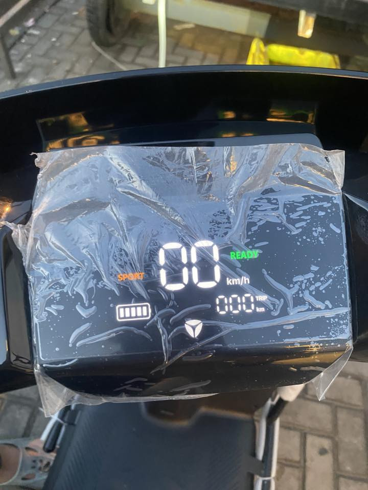 دراجه شحن البيع مديل 2026 E30 دراجه جديده صالها سبوع من خذيتها جديده مكان بصره سعر 1300 بيها مجال بصيط الستفسار عله هاذ رقم *********** متوفر فقط واتساب
