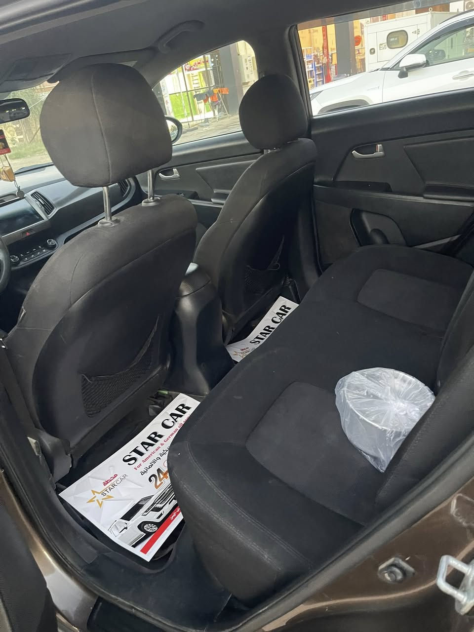 كيا سبورتج 2012 
وارد امريكي 
ماشيه ١٤٥ 
كير و مكينه مكفولات 
حداديه وسط 
السعر ١٢٧ ورقه 
العنوان بابل المسيب 
رقم الهاتف ***********
