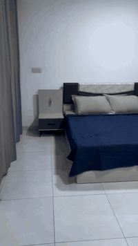 غرفة نوم 5 قطع للبيع  خشب HDF درجة اولى  استخدام 3 أشهر فقط التواجد : ...