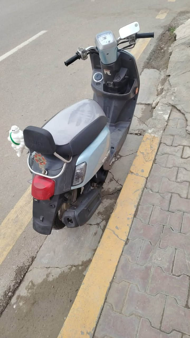 السلام عليكم بوليس مسطرة ابيعك مكفول ومابيها نقص برغي 
كلو فول الفول 
السعر 1150
وبيها مجال قليل للأستفسار الخاص مفتوح
او اتصل على ***********
