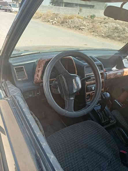 سلام و عليكم سياره ساسوكي
محرك بلادي كير ومحرك شرط 
لا صرف لا تبخير 
سياره حلوه ونضيفه 
سياره بلاديه مو عكس 
رقم بغداد تحويل ثاني يوم 
مكان ديالى جلولاء خاص ماكو مكلف بل نشر 
اتصل ودلل ***********
