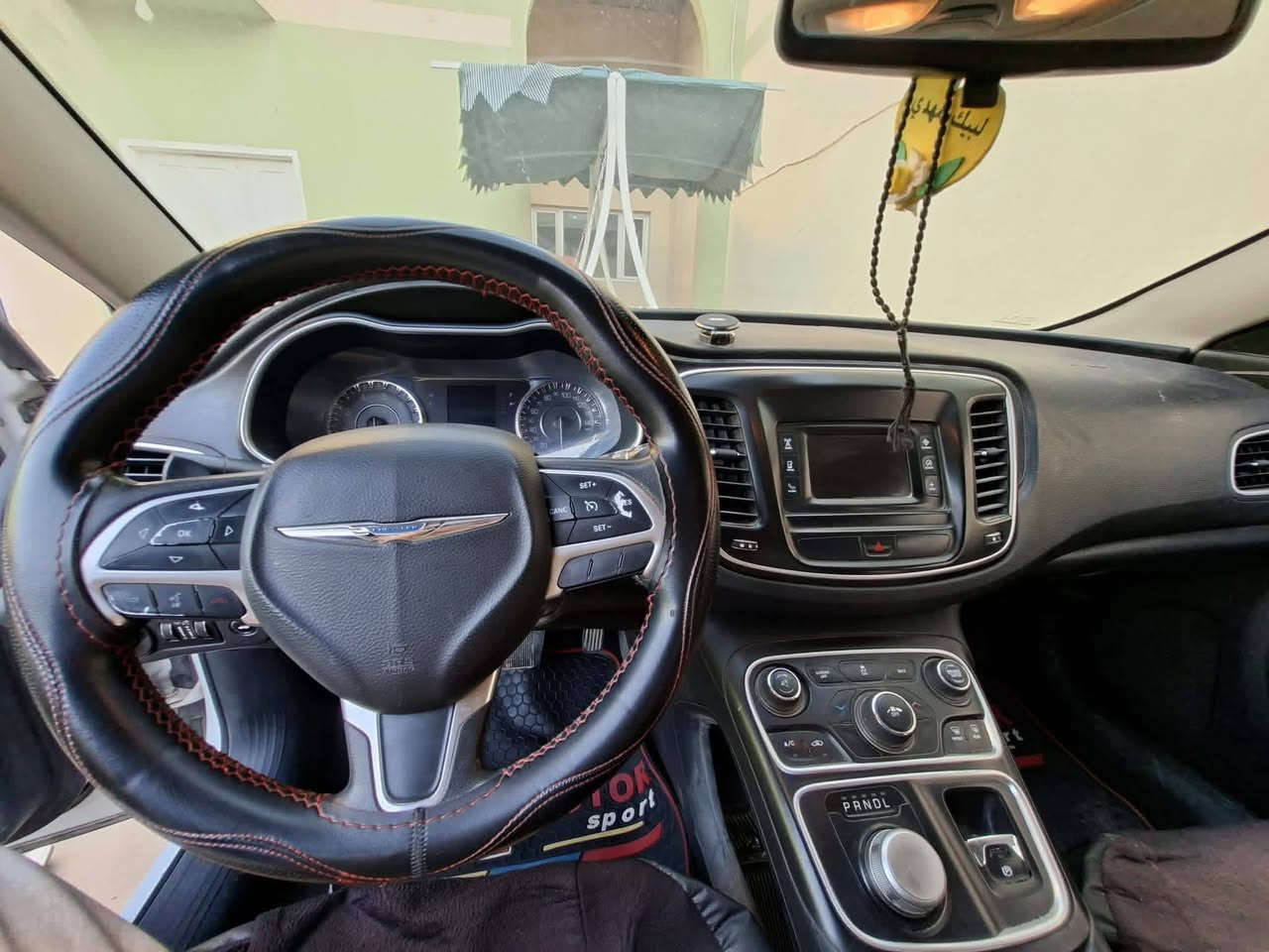 سلام عليكم c200 للبيع سياره بيها جاملغ عكس السايق ولباقي كفاله السياره تخم تاير جديد  حداديه جديد سنويه جديده السياره تحويل ثاني يوم للتواصل *********** موجود واتساب
