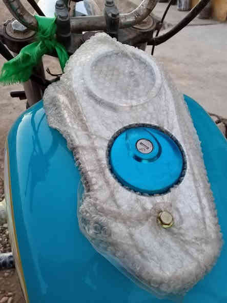 السلام عليكم ستوته للبيع 2018
بيه مكينه 2023
بدون وراق مكفوله من سرقه 
السعر 850وبيه مجال 
السفار ***********
