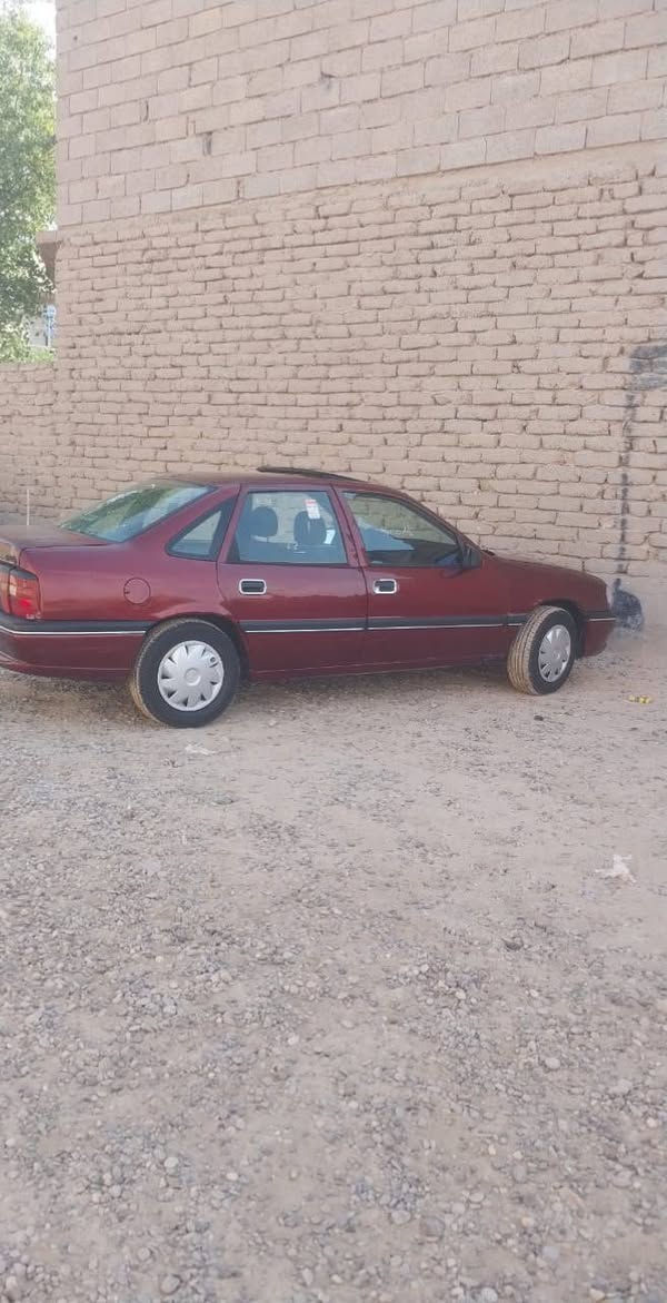 بسم الله سيارة اوبل فكترا للبيع 1993 محرك 20 مكينة بيه تبخير كير شرط كفالة گشر بلاد هلالات بلاد سيارة تدفئة وتبريد شغال تخم تاير حدادية نضيفة كشنات جديد رقم انگليزي سليمانية سنوية 28 تحويل صاحب الوكالة بسامراء السعر 46 وبيها مجال  سيارة بدون خياسات خير من الله المراسلة خاص أو الاتصال على *********** مكان السيارة سامراء
