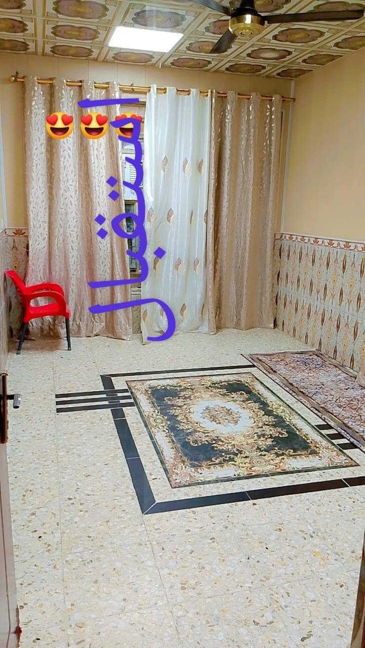 البيت للبيع مساحه ٧٥ متر موقع الحسينيه الراشدية شارع الحشد مربع ٢٦ للاستفسار ***********
