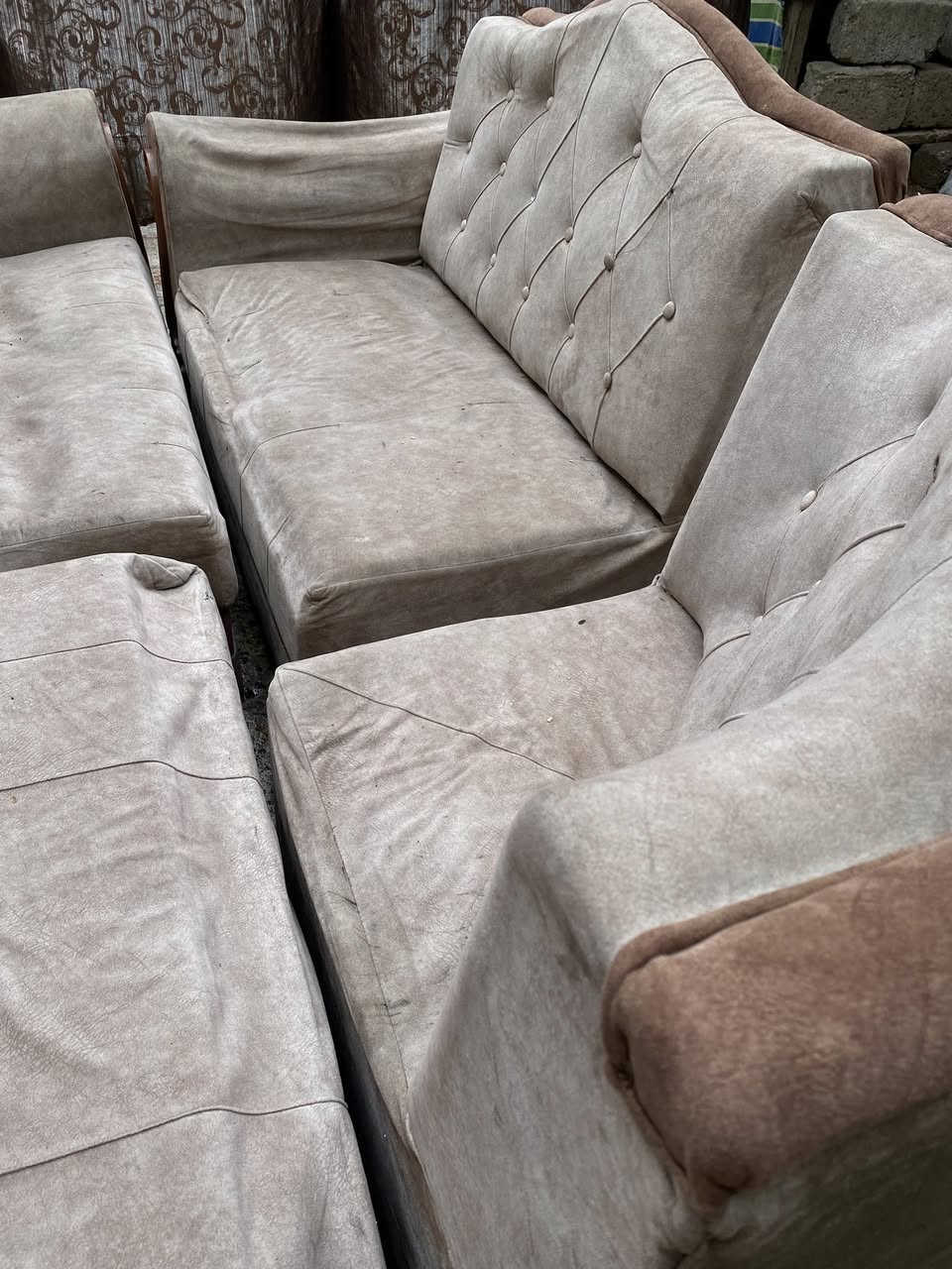 للبيع 
٣ أمتار و زاوية 
السعر 60 وبي مجال


**إذا كنت صاحب هذا الإعلان وتريد حذفه لأي سبب، رجاءا أرسل رسالة إلى الدعم الفني**